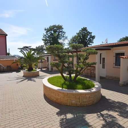 Apartmani Dekovic Materada Poreč Exterior foto